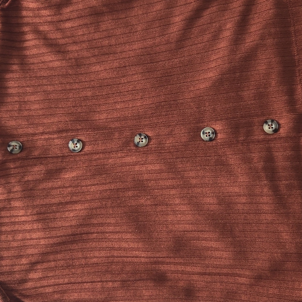 H&M Top - Picture 3 of 5